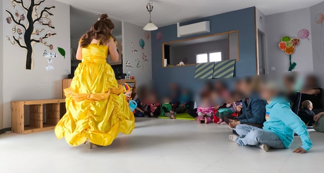 CRECHE